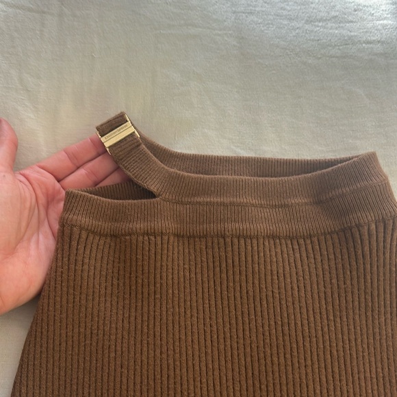 Jonathan Simkhai 2 piece sweater and skirt - Picture 2 of 9